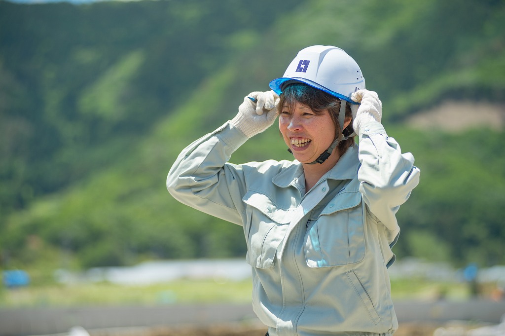 建築部　吉村　亜美